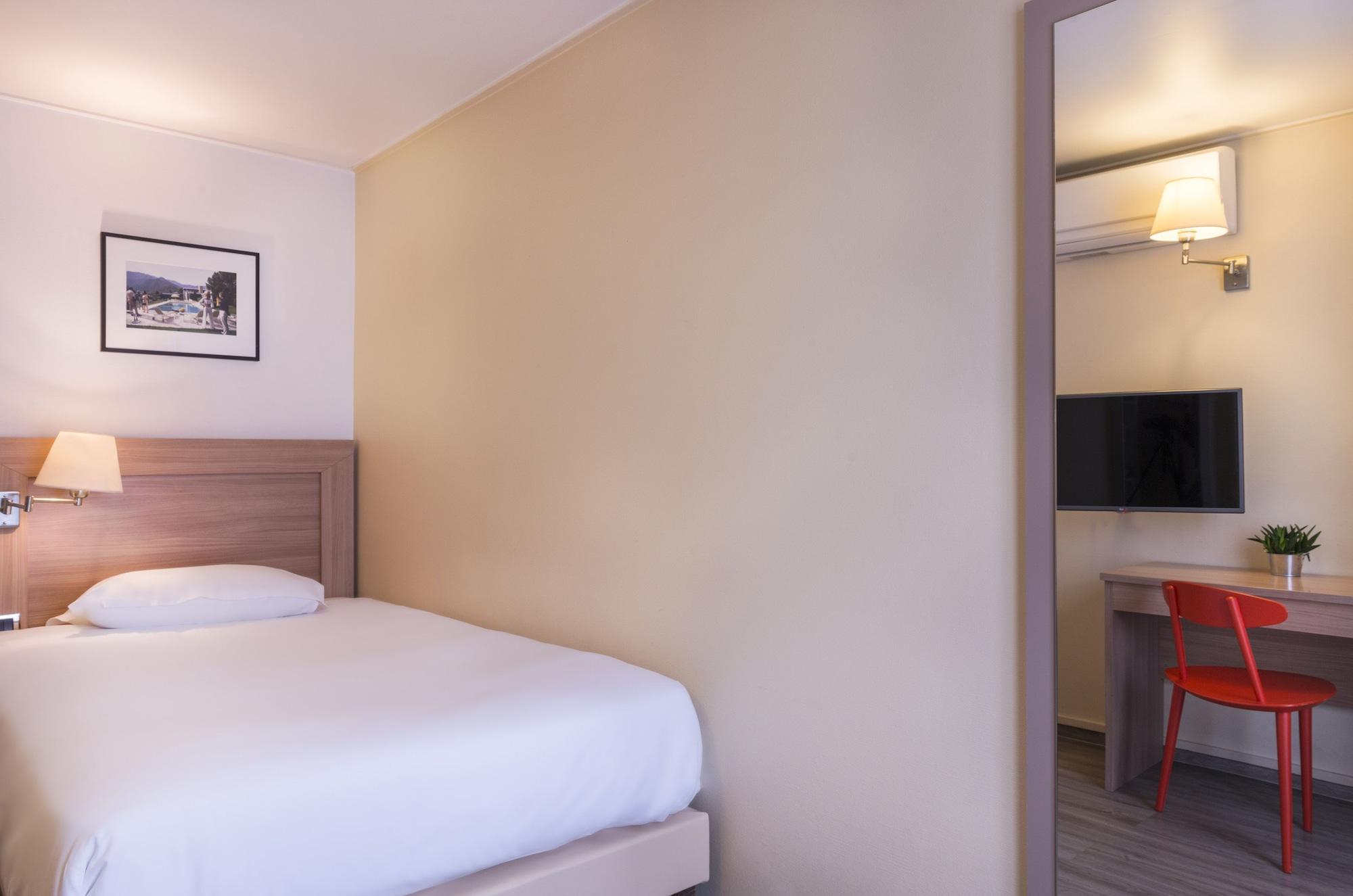 Hotel Boris V. By Happyculture Levallois-Perret Exterior photo